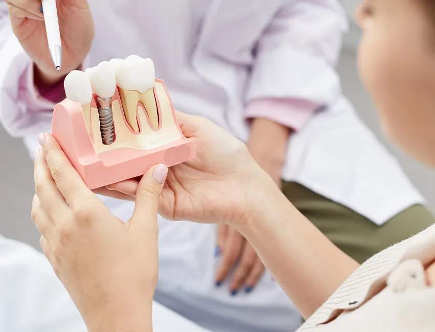 single-tooth-implant.webp